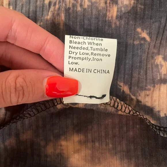 Triangle Tie Dye Crop Top - Picture 7 of 7